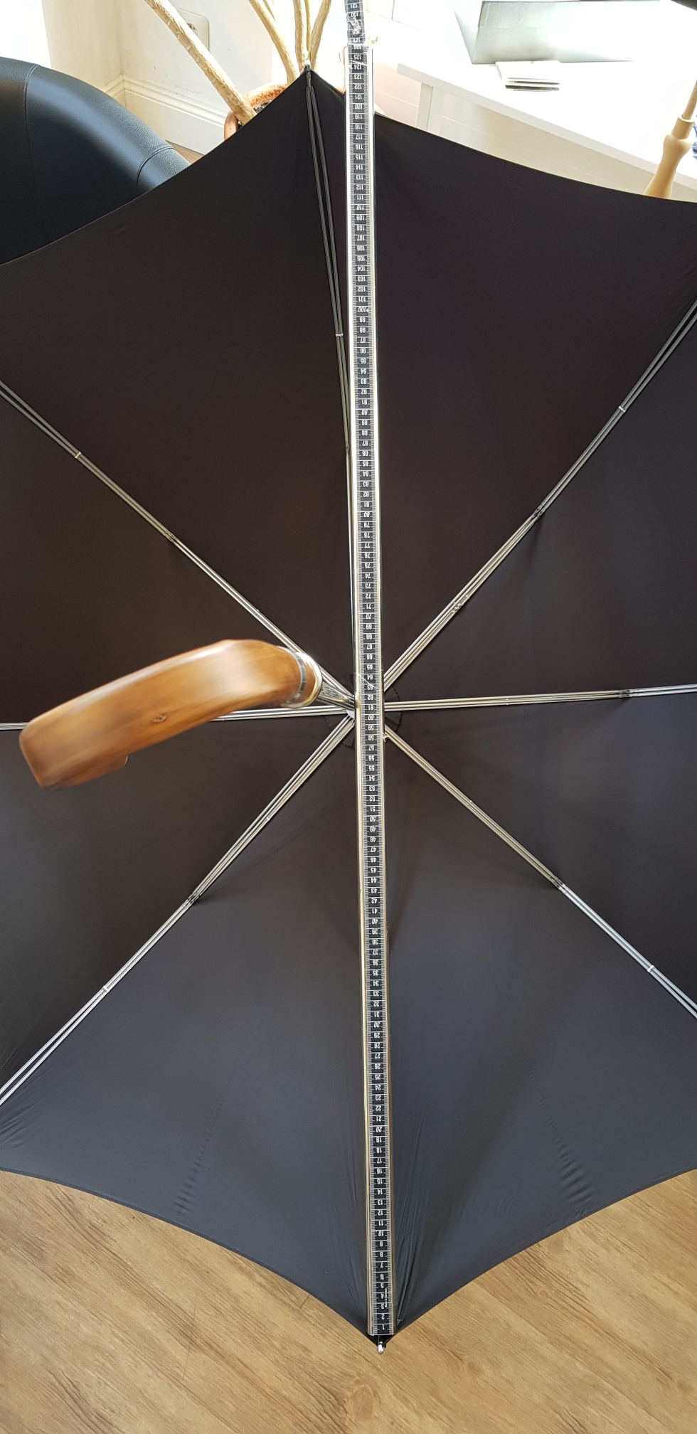 Regenschirme von Brigg: Durchmesser 125cm mit Doppelstreben